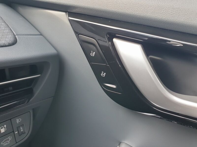 More views of Kia EV6