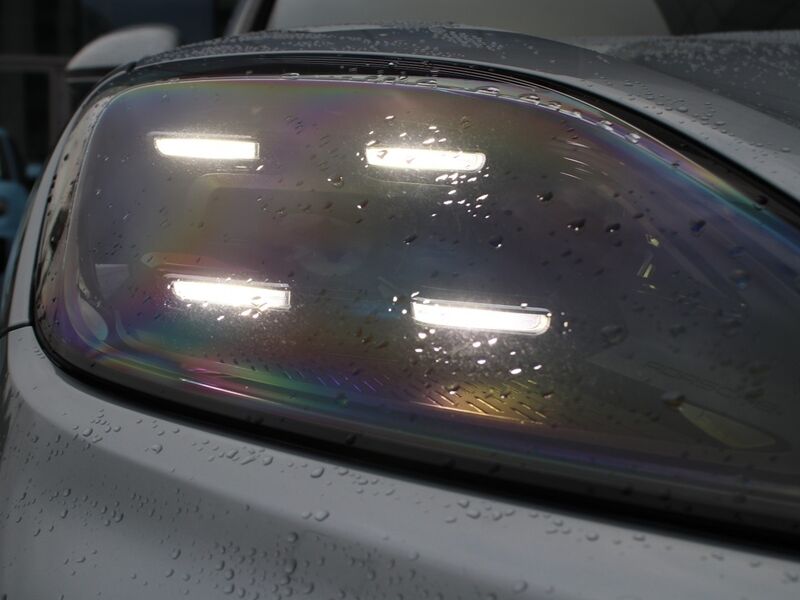 More views of Porsche Cayenne