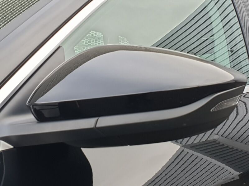 More views of Audi E-Tron