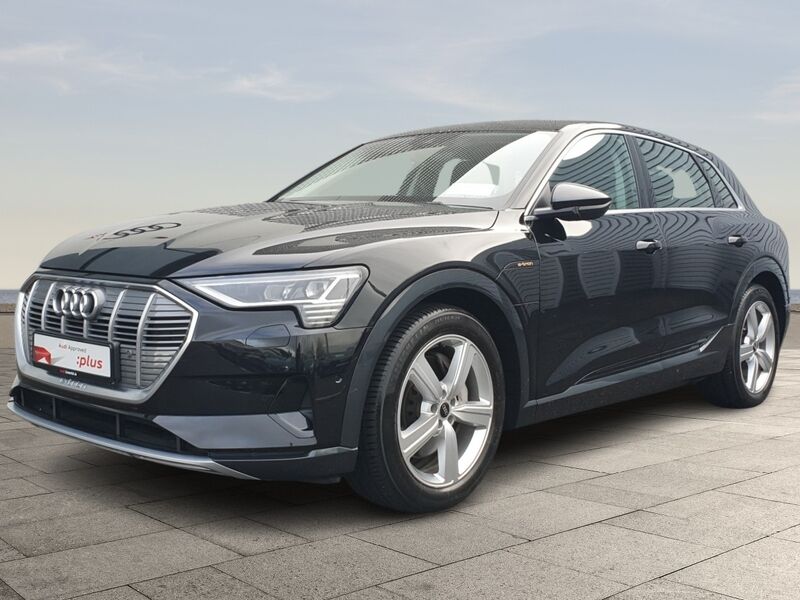 More views of Audi E-Tron