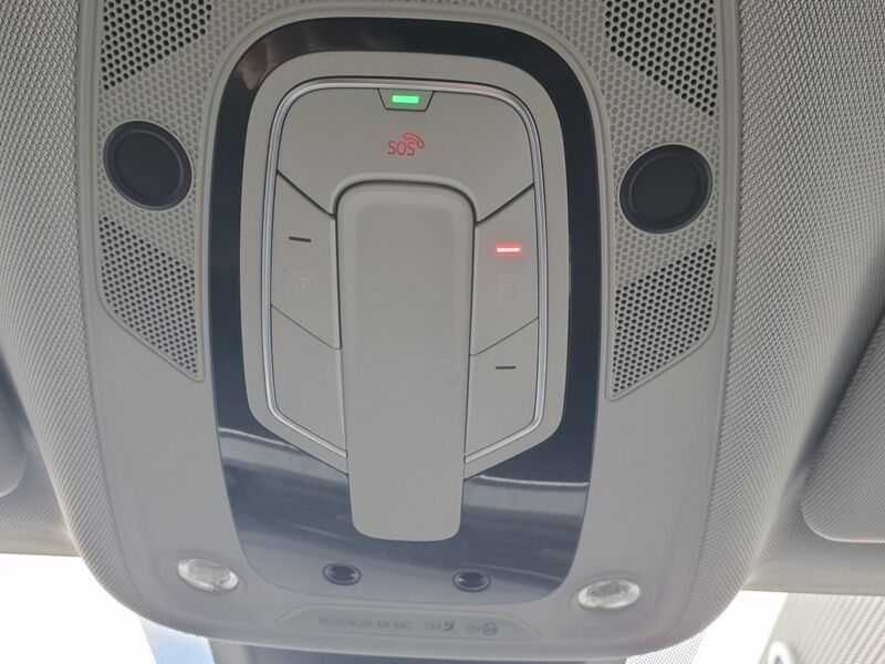 More views of Audi E-Tron