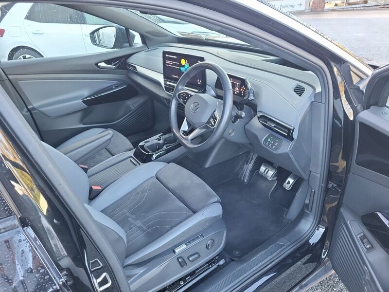 More views of Volkswagen ID.5