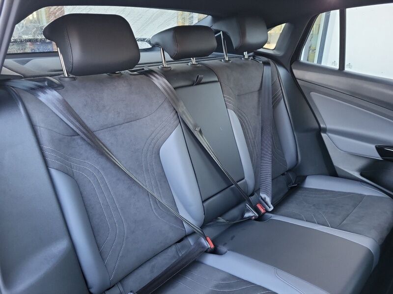 More views of Volkswagen ID.5