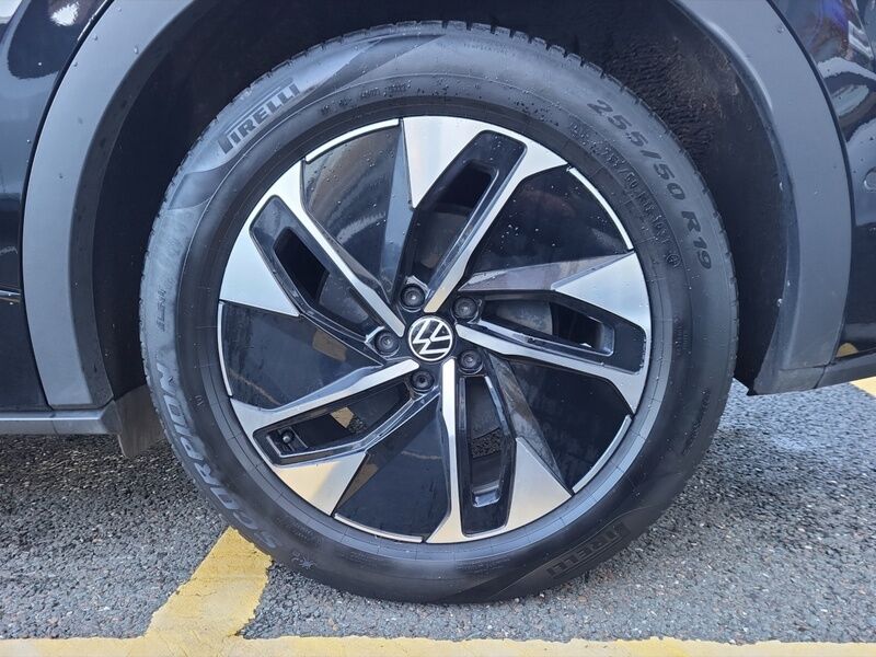 More views of Volkswagen ID.5