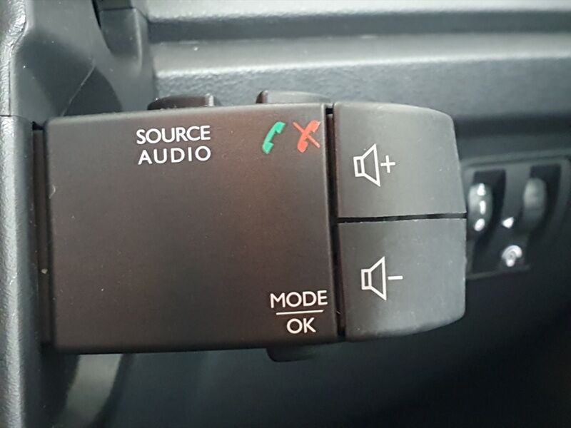 More views of Renault Captur