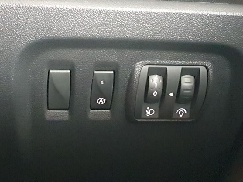 More views of Renault Captur