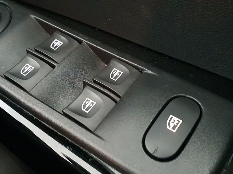 More views of Renault Captur