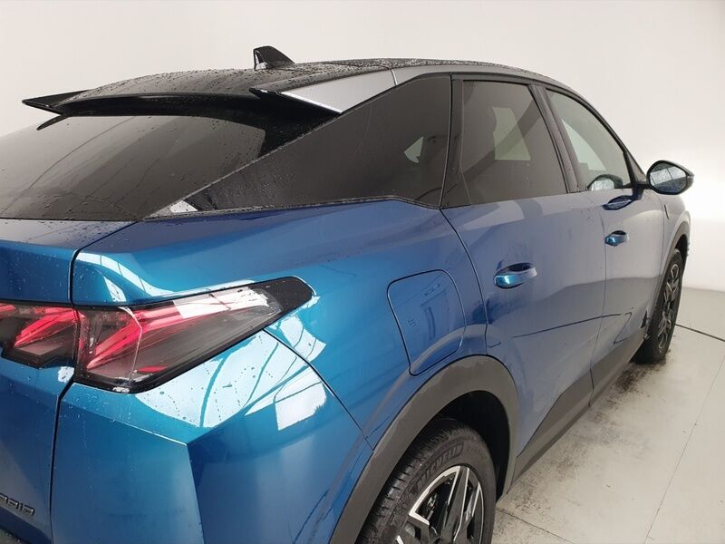 More views of Peugeot 3008