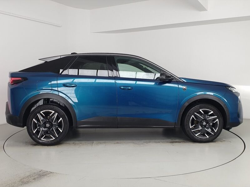 More views of Peugeot 3008