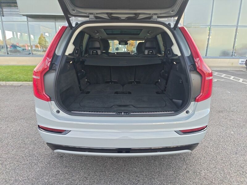 More views of Volvo XC90