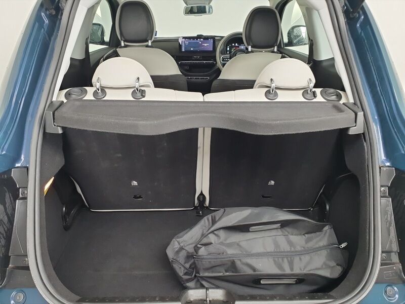 More views of Fiat 500e