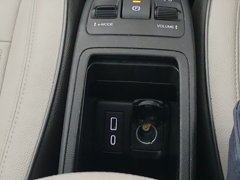 More views of Fiat 500e