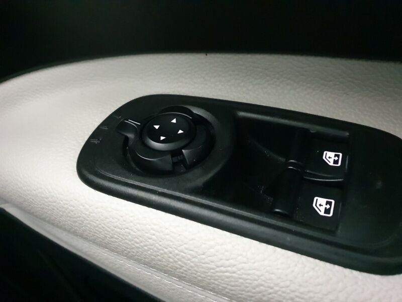 More views of Fiat 500e