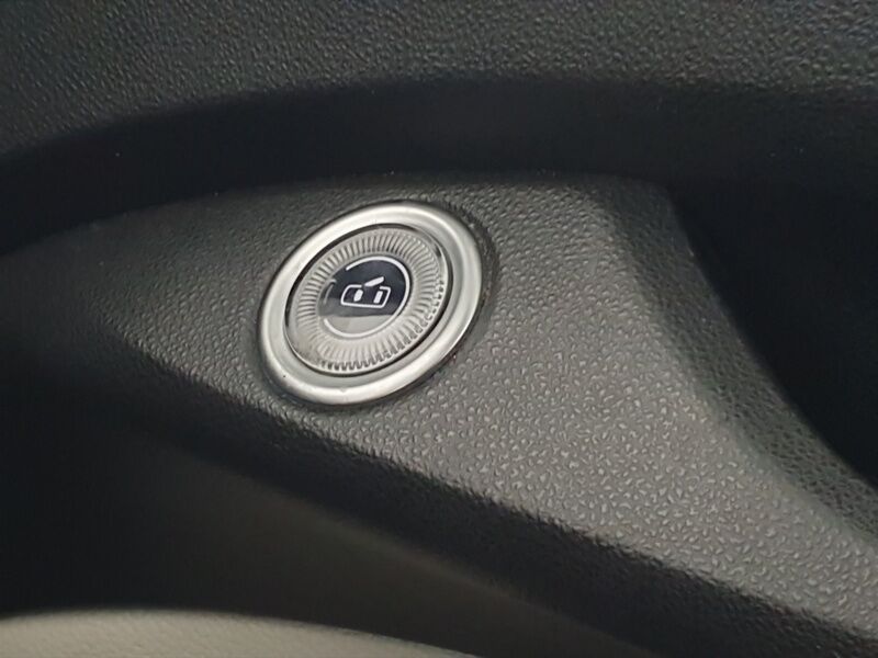 More views of Fiat 500e