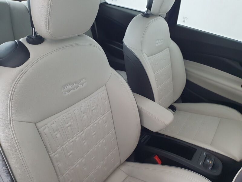 More views of Fiat 500e