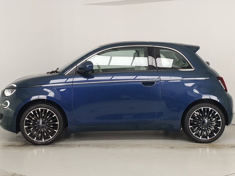 More views of Fiat 500e