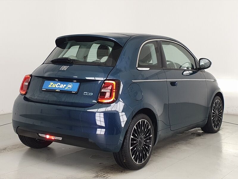 More views of Fiat 500e
