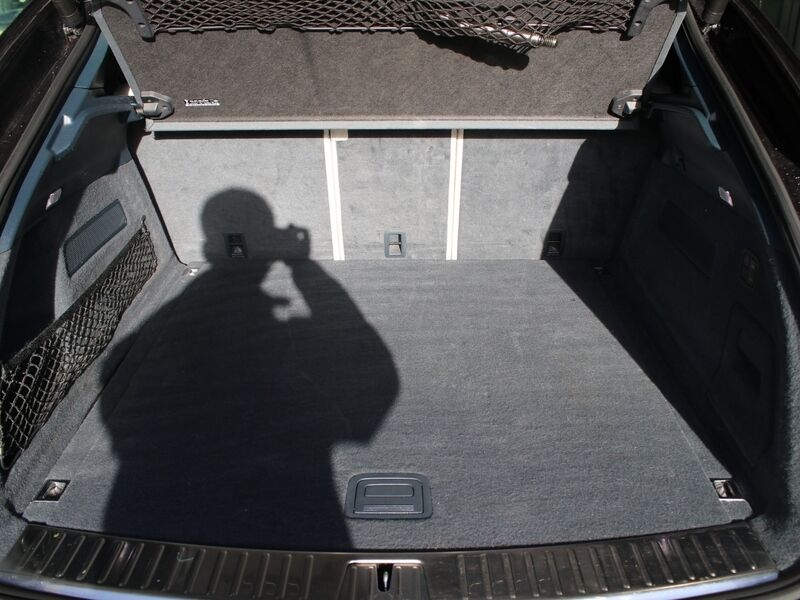 More views of Porsche Cayenne