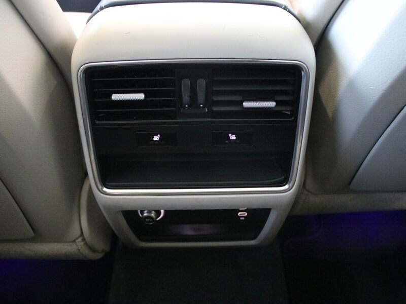 More views of Porsche Cayenne