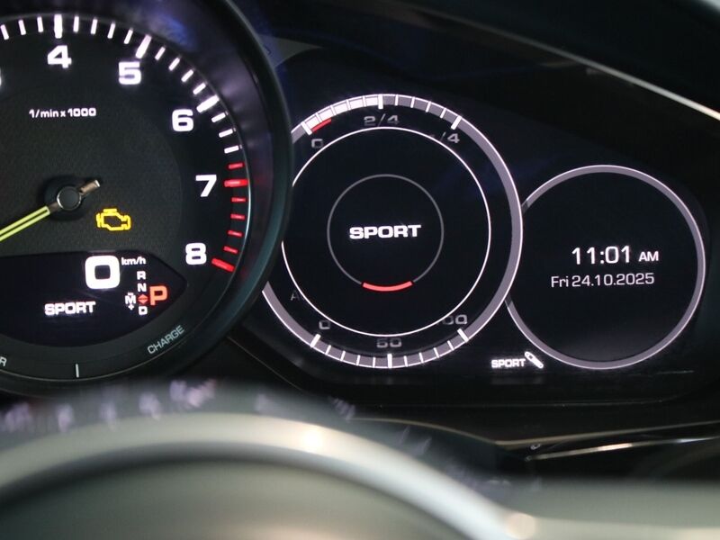 More views of Porsche Cayenne