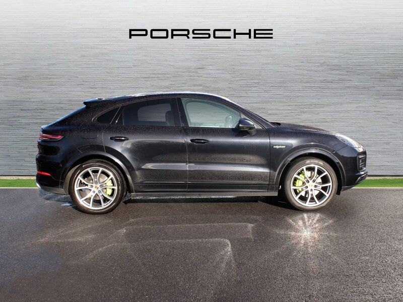 More views of Porsche Cayenne