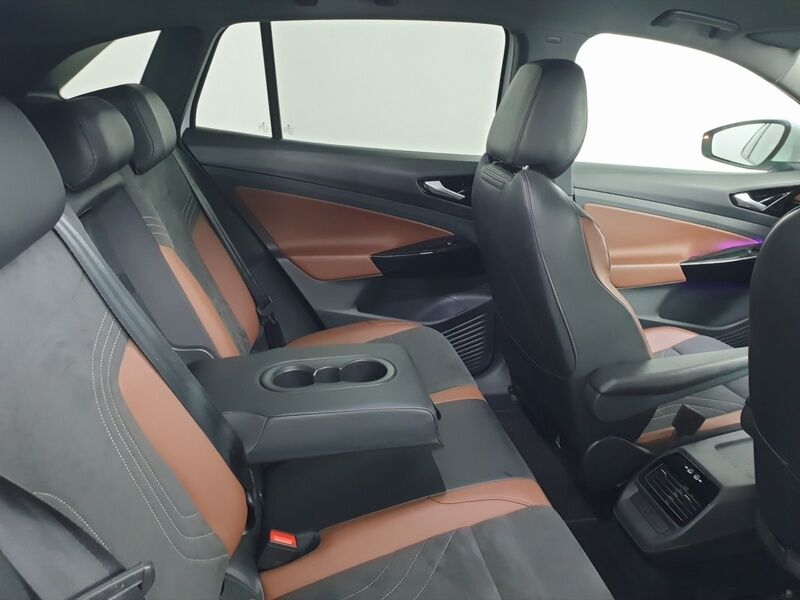 More views of Volkswagen ID.4