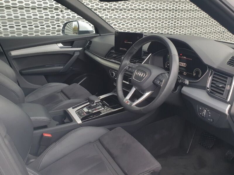 More views of Audi Q5