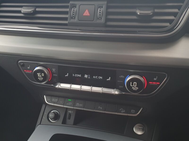 More views of Audi Q5