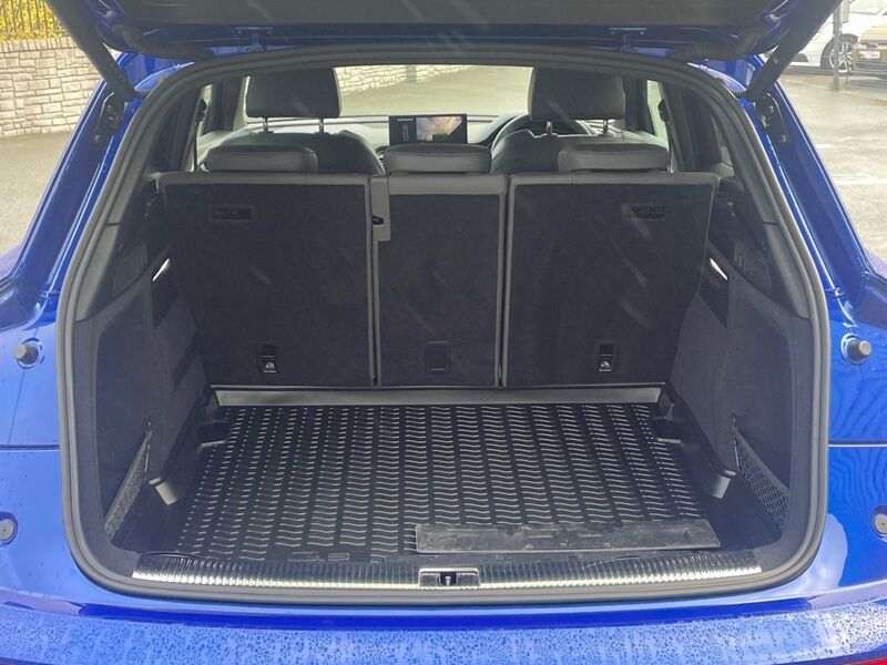 More views of Audi Q5