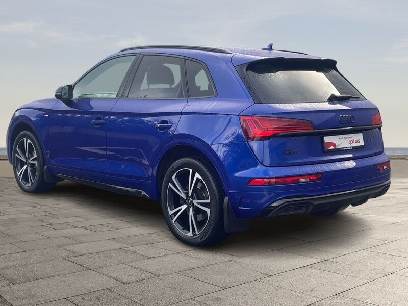 More views of Audi Q5