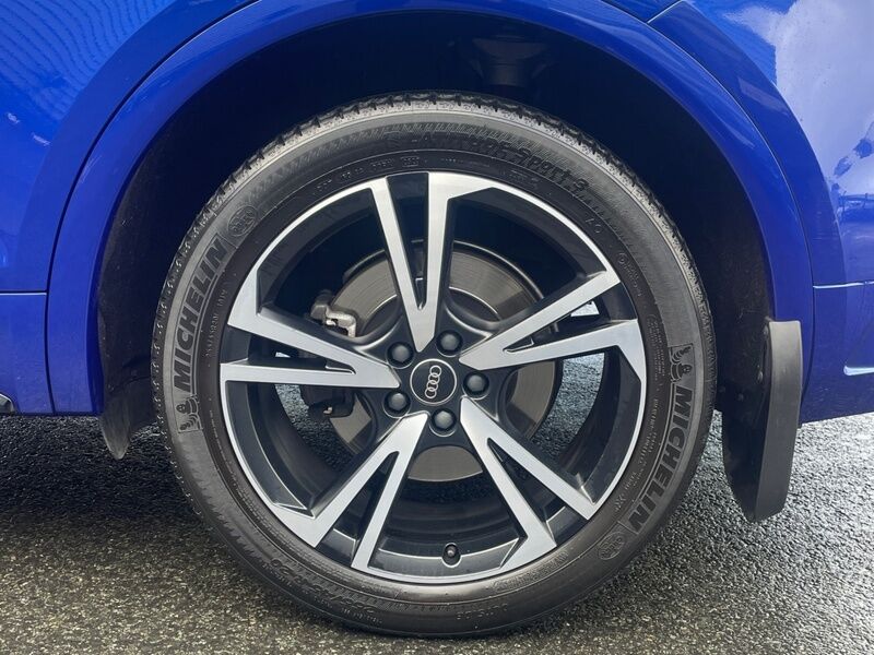 More views of Audi Q5