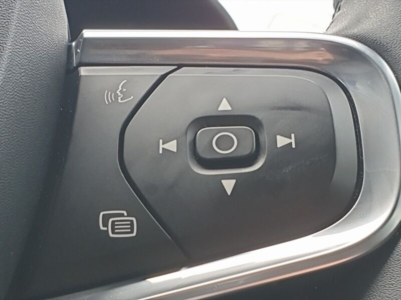 More views of Volvo XC40