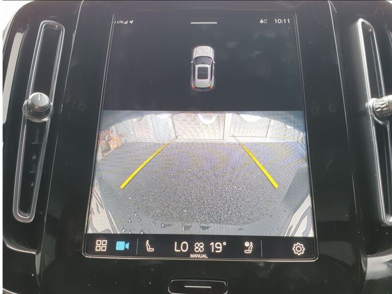 More views of Volvo XC40