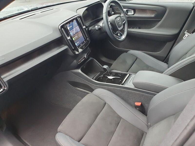 More views of Volvo XC40