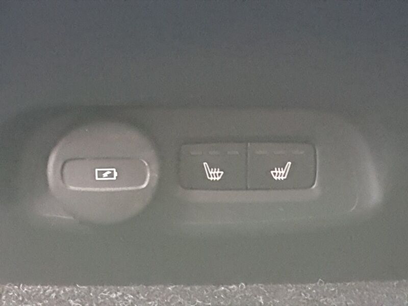 More views of Volvo XC40