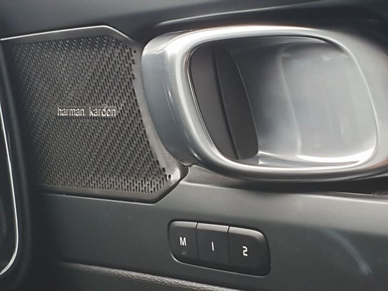 More views of Volvo XC40