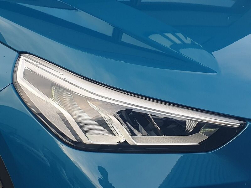 More views of BMW X1