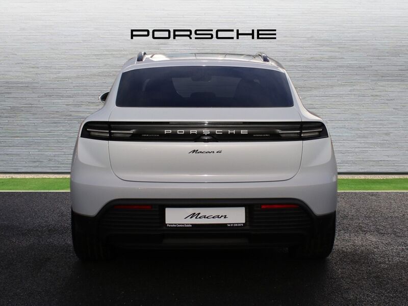 More views of Porsche Macan