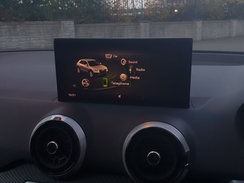 More views of Audi Q2