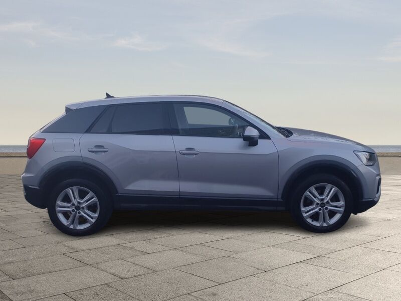 More views of Audi Q2