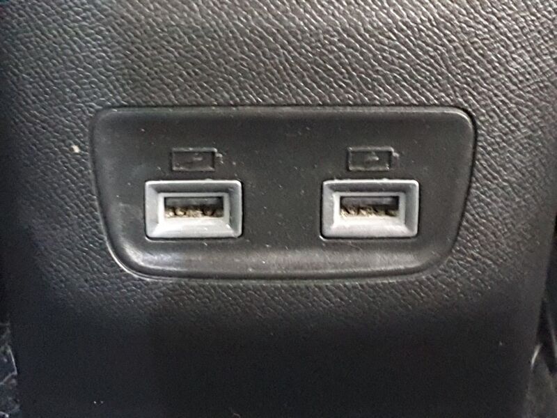 More views of Peugeot 208