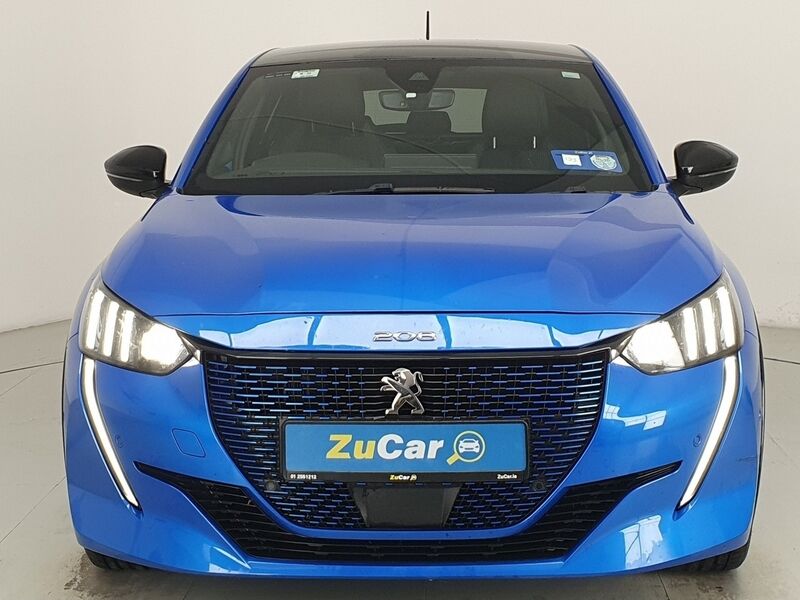 More views of Peugeot 208