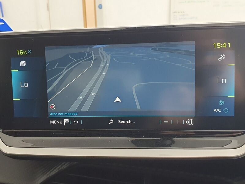 More views of Peugeot 208