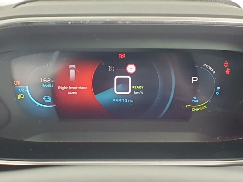 More views of Peugeot 2008