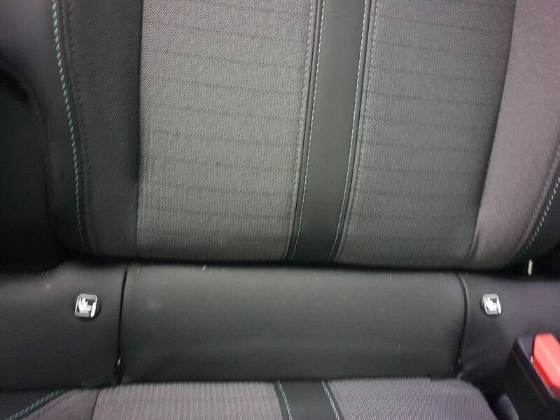 More views of Peugeot 2008