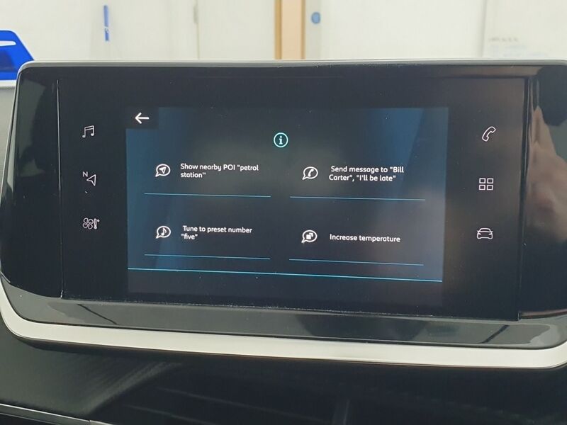 More views of Peugeot 2008