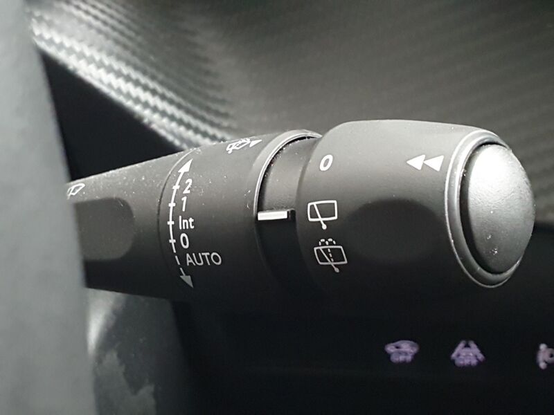 More views of Peugeot 2008