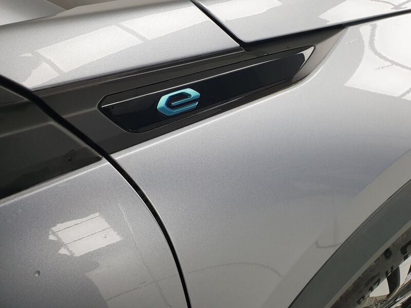 More views of Peugeot 2008