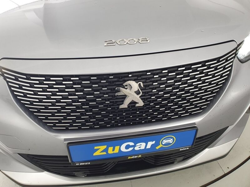 More views of Peugeot 2008