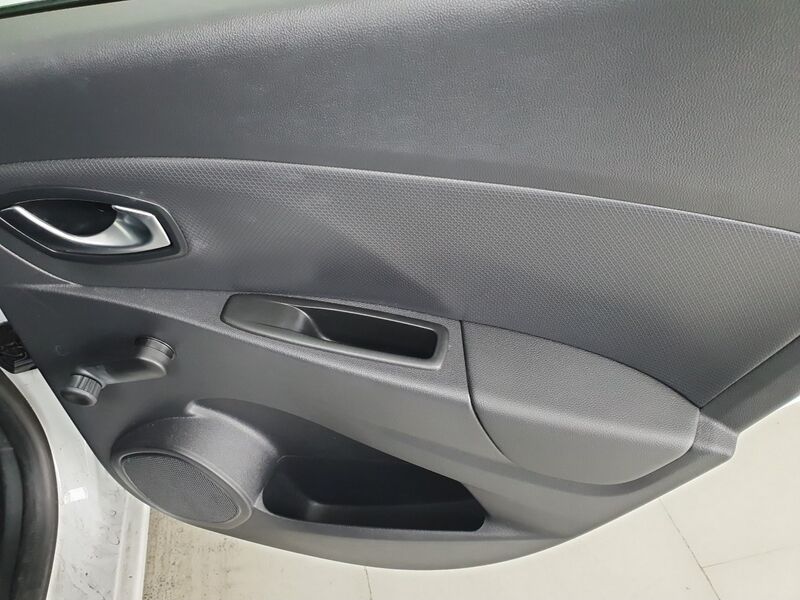 More views of Renault Clio